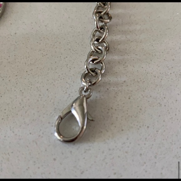 Guess choker necklace. O/S. - Picture 5 of 5